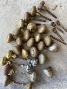 Lot of Vintage Antique Brass And Silver Doorknobs - Picture 1 of 7