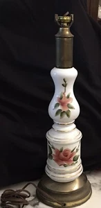 Vtg Milk glass floral and rose painted electric lamp 3 way - Picture 1 of 9