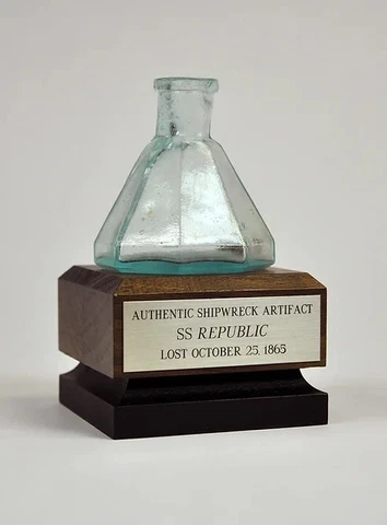 1865 SS Republic Shipwreck Umbrella Inkwell Bottle Genuine Artifact Display COA Cover