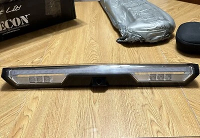 Solo cámara de carga Recon tercera luz de freno GMC&Chevy 1500 19-21 y 2500/3500 20-21 Foto 1 de 3