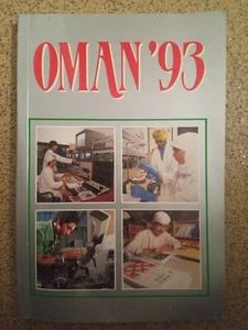 Oman 93 Paperback Issued By Sultanate Of Oman Ministry Of Information - Picture 1 of 2