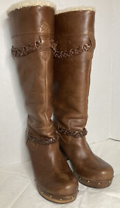 Ugg Australia Women's Sz US 9Savanna Clog Heel Leather Sheepskin Studded Boots