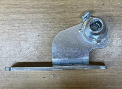 OEM Genuine Frigidaire Refrigerator Middle Left Door Hinge, 5304519085 - Image 1 of 2