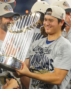 2025 Los Angeles Dodgers 8x10 photo world series champions Shoehei Ohtani - Picture 1 of 1