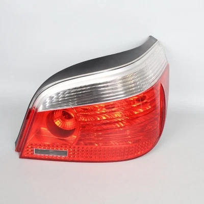 Luz trasera derecha BMW 525i 530i 545i E60 2004-2007 63217165740 OEM usada Foto 1 de 4