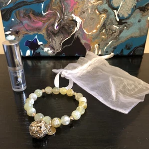 New Lisa Hoffman Yellow Fragrance Bracelet with Charm -Madagascar Orchid /Choice - Picture 1 of 4