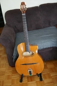 CHITARRA LIVELLO PROFESSIONALE OZARK DJANGO GYPSY JAZZ Fatta a mano - Modello D-Hole + Asta traliccio - Foto 1 di 12
