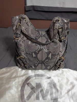Bolso de Hombro Michael Kors Milo Serpiente Cuero Repujado/Gamuza con Bolsa para el Polvo + Etiquetas Foto 1 de 4