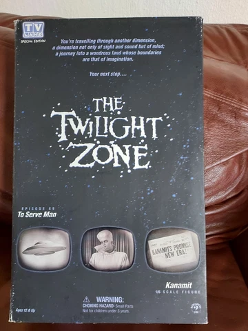 The Twilight Zone Sideshow Toys " To Serve Man Kanamit " 1/6 Scale Figure Cover
