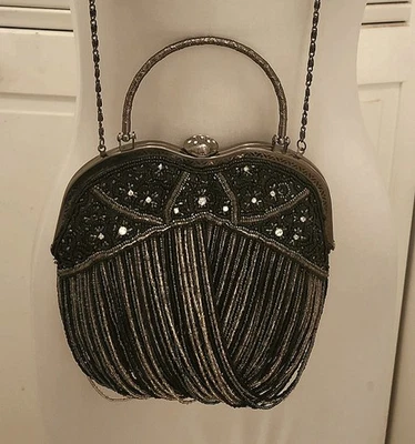 Cartera de noche Jessica McClintock negra drapeada Art Deco con cuentas bloqueo de beso Y2k Foto 1 de 4