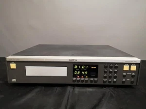 Reproductor de CD Revox Professional Series C221 equipado con basculante Philips CDM4 - Imagen 1 de 10
