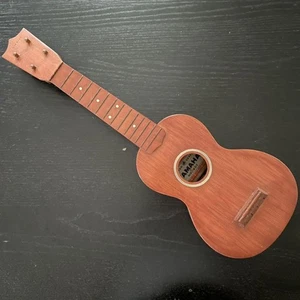 YAMAHA No.60C Soprano Ukulele Used, Good Condition, Removable Strings - Picture 1 of 10