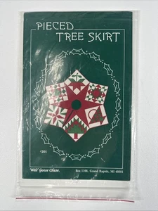 Wild Goose Chase Pieced Christmas Tree Skirt Pattern #201 Uncut - Picture 1 of 2