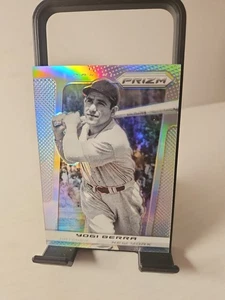 2013 Panini Prizm Yogi Berra Silver Prizm New York Yankees - Picture 1 of 2