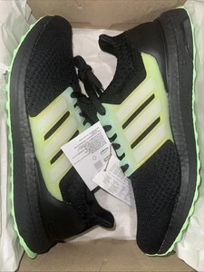Size 9.5 - adidas UltraBoost 5.0 DNA Black Beam Green - Picture 1 of 6