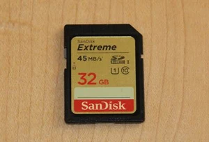 SanDisk Extreme 32GB SD 90MB/s gold - Picture 1 of 1