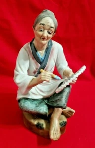 Artículos de servicio de arte asiático por rublo japonés figura de porcelana ventilador de pintura de porcelana para anciana de arte asiático - Imagen 1 de 10