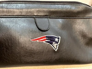 Nuevo bolso de tocador negro de cuero para hombre England Patriots - Imagen 1 de 6