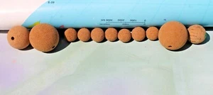  Vintage Lot of 10 Smooth Cork Doll or Craft Fishing Balls, Set of 11 pcs New  - Foto 1 di 4