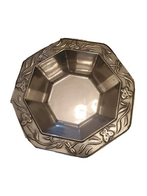 Decorative Metal Bowl with a Butterfly Decoration Lining|Perfect for Fruits - Image 1 of 4