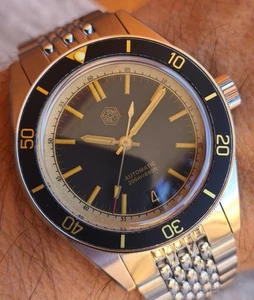 Orologio San Martin SN0116 Vintage Distressed Style Automatic Diver 200m - Foto 1 di 18