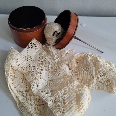 Embroidery Thread Wooden Lidded Round Box w Hole for Thread w 46" Handmade Lace - Image 1 of 4