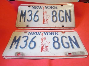 Juego de pares de placas de matrícula del estado de Nueva York Estatua de la Libertad M36 8GN - Imagen 1 de 2