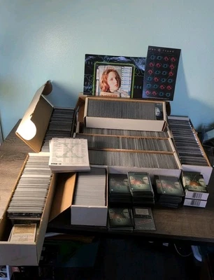 Juego de cartas coleccionables X-Files 1996 enorme lote 2000+ y extras Foto 1 de 4