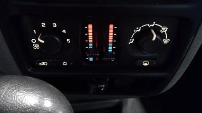 Temperature Control Front Manual Opt CJ3 ID 10395426 Fits 03-09 ENVOY 1640096 - Image 1 of 4