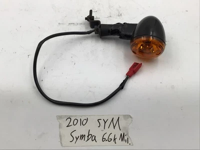 OEM 2010-2012 SYM Symba 100cc Front Right Turn Signal Assembly Taped/Damaged - Image 1 of 4