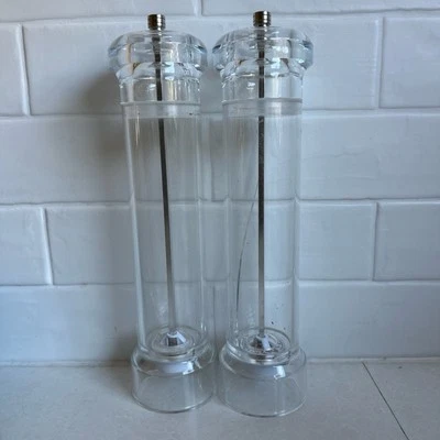 2PCS Clear Salt and Pepper Mill Grinder Set One Is Cracked - Image 1 of 3