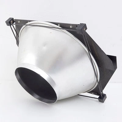 BOWENS 30cm 12" LARGE SILVER REFLECTOR DISH With BARN DOORS - LARGE (L) FIT #3 - Image 1 of 4