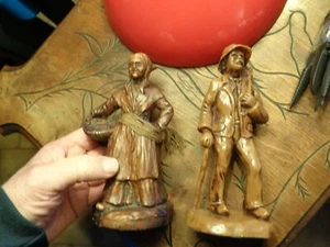Couple de Personnages en Résine : La Marchande de Poisson et le Livreur de Bois - Picture 1 of 5