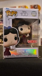 Funko Pop! Disney 100 - Blancanieves - Objetivo - #1333 en protector - Imagen 1 de 8