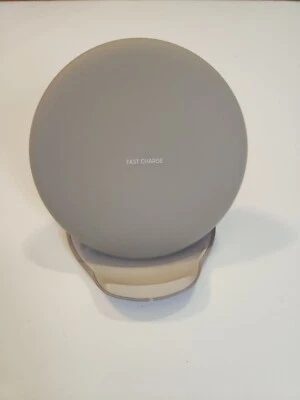 Беспроводное трансформируемое зарядное устройство Samsung для быстрой зарядки желтовато-коричневого цвета  - Изображение 1 из 2