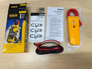 Multímetro digital Fluke 107 - True RMS, CAT III 600 V, voltaje y corriente de CA/CC - Imagen 1 de 2