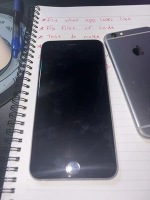 Apple iPhone 6S Plus 32 GB Space Gray - Image 1 of 2