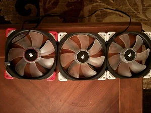 Corsair ML140 140mm Premium Magnetic Levitation Fan - 3 Pack - Picture 1 of 1