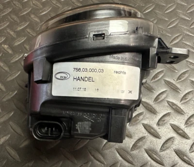 Luz antiniebla delantera derecha ZKW - #756.03.000.03 - Se adapta a BMW 535i GT y otros Foto 1 de 4