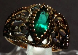 Vintage Retro Gold Plated Ring Size 9 Green Stone USA Seta Toning - Picture 1 of 12