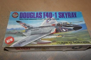 AIRFIX 1:72  DOUGLAS F4D-1  SKYRAY  - Picture 1 of 2