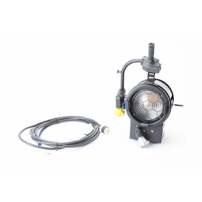 Mole-Richardson 150W BabyLED 6" Pole-Operated Tungsten Fresnel Light SKU#1883419 - Image 1 of 4