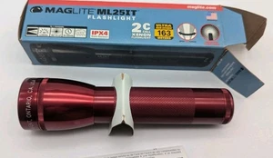 Nueva linterna roja Maglite ML25IT xenón celda 2C con bombilla extra spot flood - Imagen 1 de 8