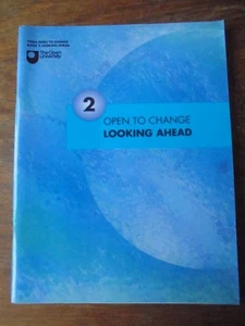 OU YOO4 Open to Change Books 2: Looking Ahead - VERY GOOD cond 2001 paperback - Picture 1 of 1