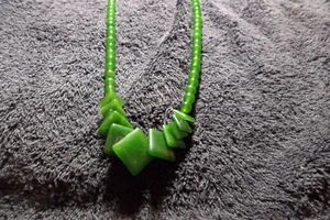 JADITE NECKLACE - Picture 1 of 2