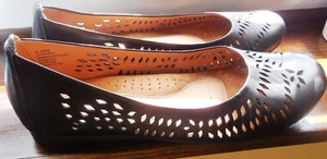 Cobb Hill Women's Leather Comfort Flats Sz 10 W Slip On Laser Cut Black NWOT - Picture 1 of 6