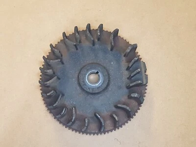 volant magnétique de moteur tecumseh formula 11.5hp OV358EA / 206956G - Photo 1/2