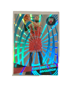 /75 Nikola MIROTIC 2016-17 Panini REVOLUTION NBA Basketball SUNBURST #62 Bulls
