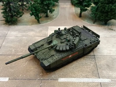 3D printed 1/72 finished model of the Russian T-72B3-2016 Main Battle Tank - Image 1 of 4