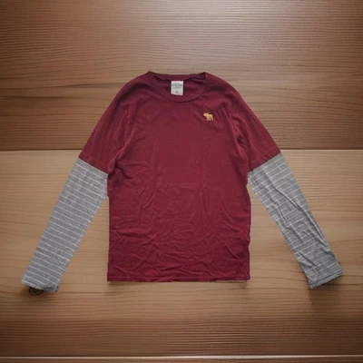 Camiseta Abercrombie Niños Capa Simulada Logo Alce Roja Gris Manga Larga Talla XL Foto 1 de 4